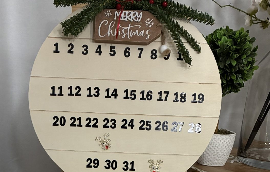 Crafty Weekend Project #6: How to Make a Christmas Countdown Calendar